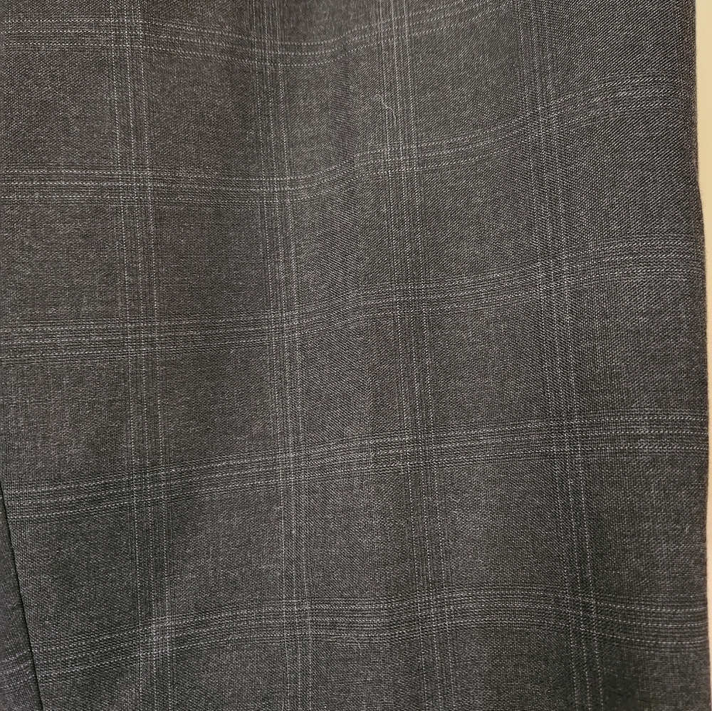 Banana Republic Factory Men's Tailored Fit Dress Pants 33/34 Dark Gray Plaid - Picture 4 of 15